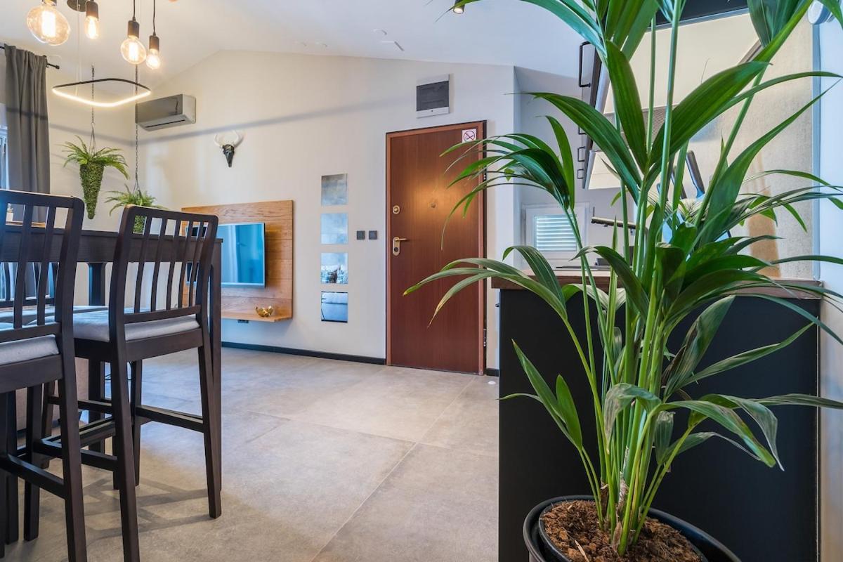 Apartments M Сплит Экстерьер фото