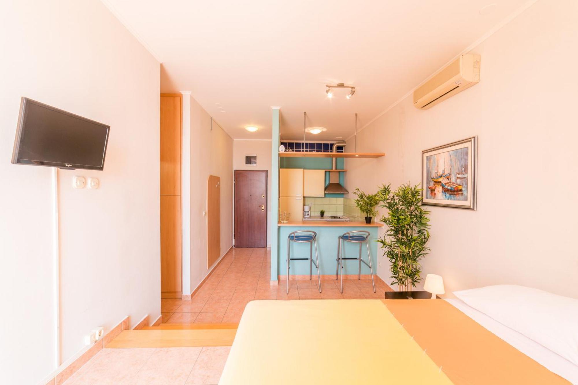 Apartments M Сплит Экстерьер фото